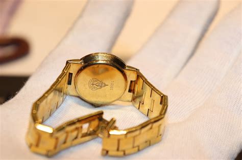 gucci 3300l watch|battery for Gucci watch price.